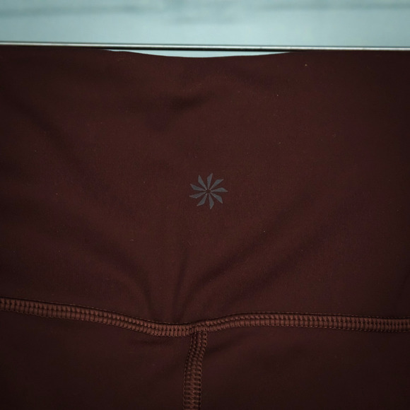 Athleta Size Large L Burgundy Dark Red Persistence Laser Cut 7/8 Tight Leggings - Picture 4 of 9